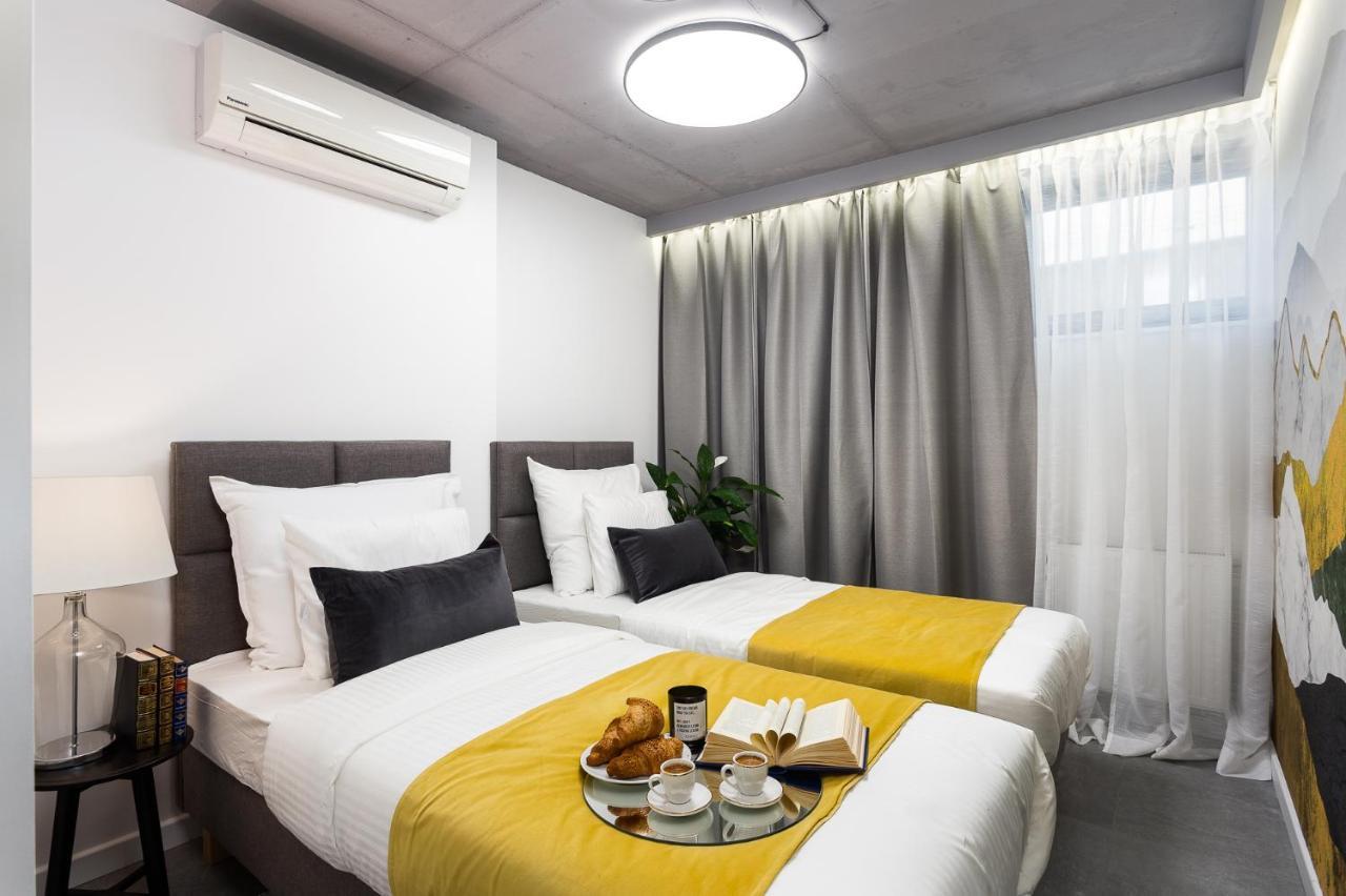 Family Center Apartments Krakow Bagian luar foto