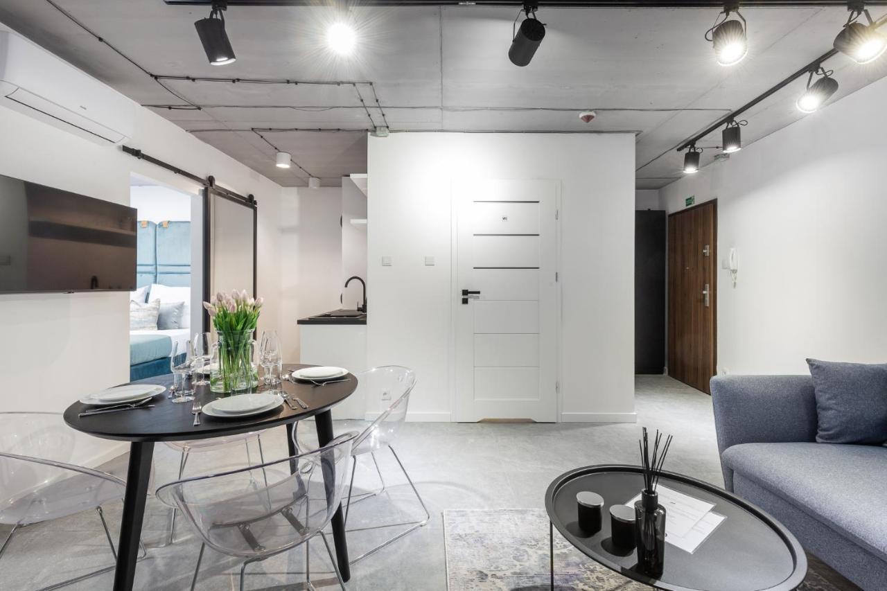 Family Center Apartments Krakow Bagian luar foto