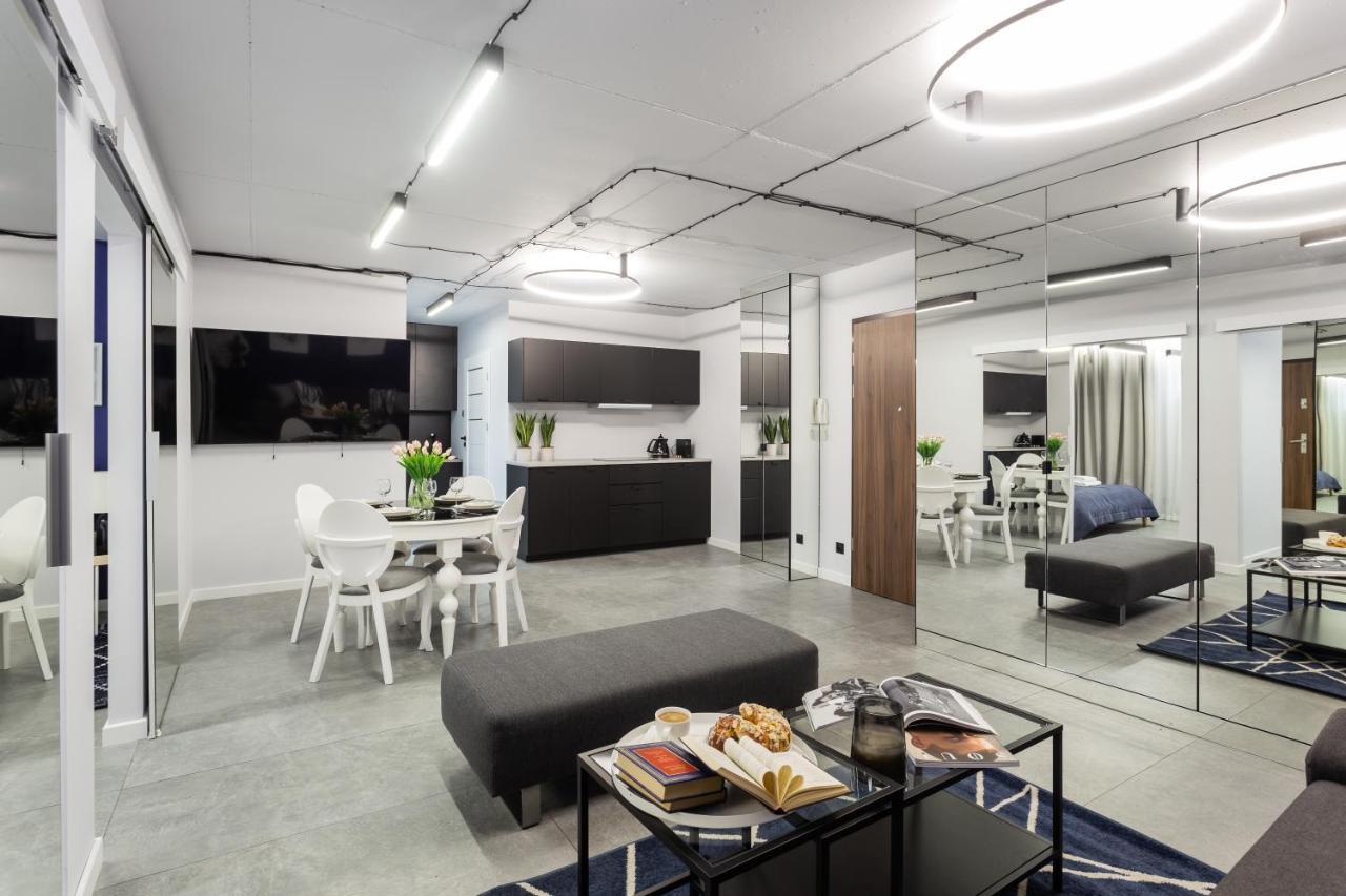 Family Center Apartments Krakow Bagian luar foto